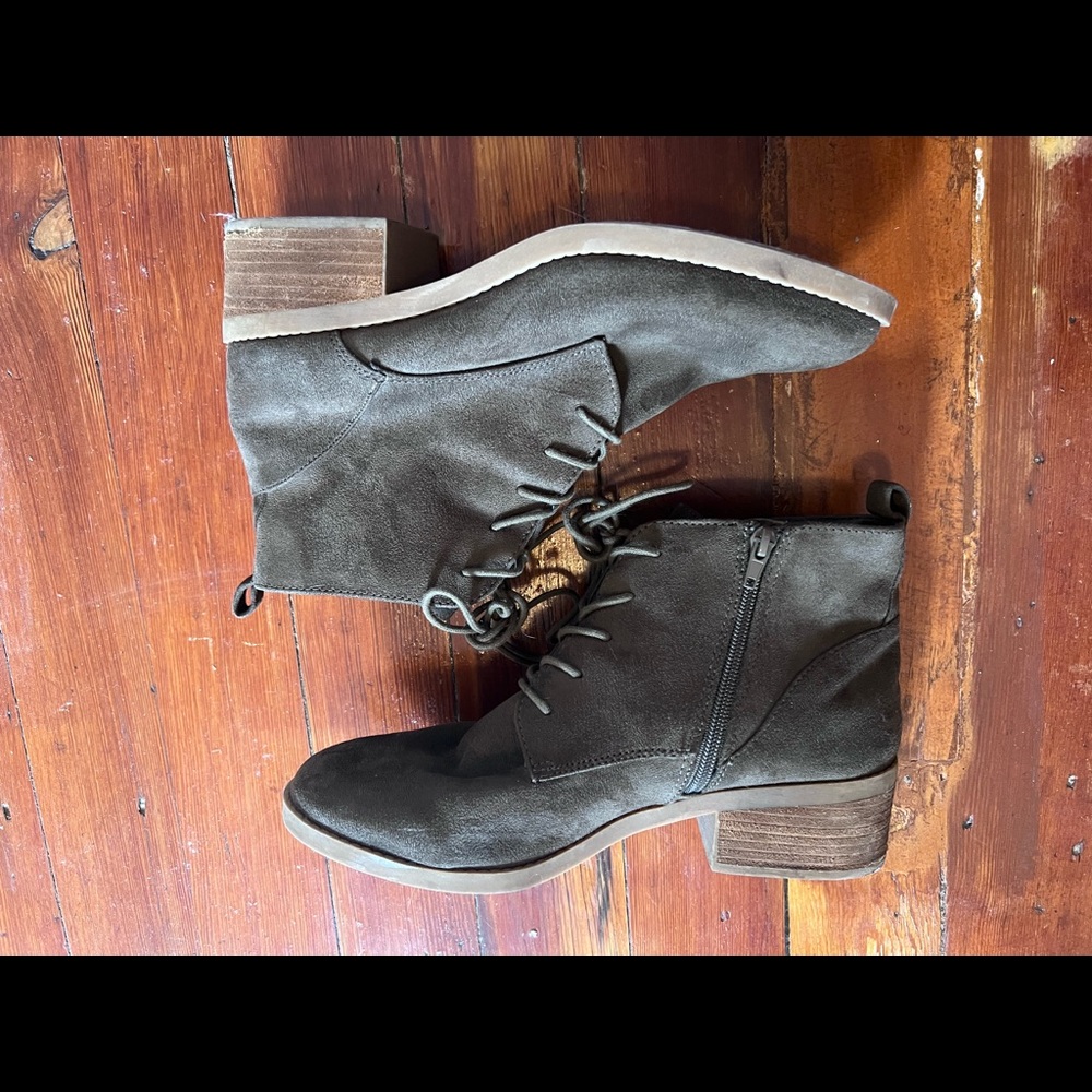 Green booties